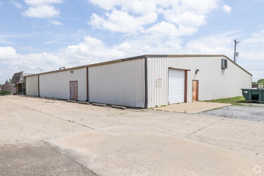 2119 SE Washington Blvd, Bartlesville, OK à vendre - Photo du bâtiment - Image 3 de 4