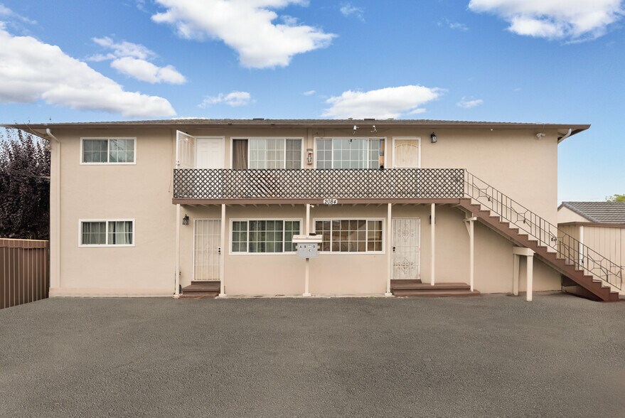 2090 Marina Blvd, San Leandro, CA à vendre - Photo du bâtiment - Image 1 de 29