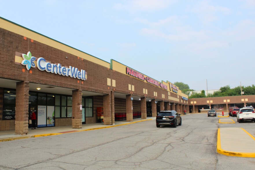 7523-7569 State Ave, Kansas City, KS à louer - Photo du bâtiment - Image 3 de 6