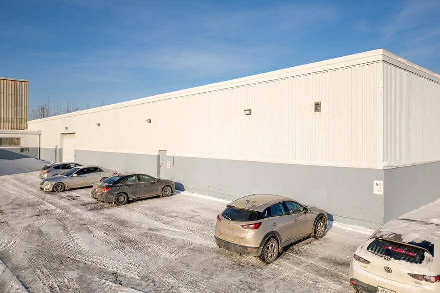 1875 Ave 52nd, Montréal, QC for lease - Building Photo - Image 3 of 6