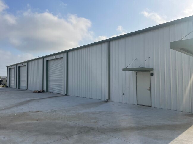 More details for 2023 H O Mills hwy, Port Arthur, TX - Industrial for Lease