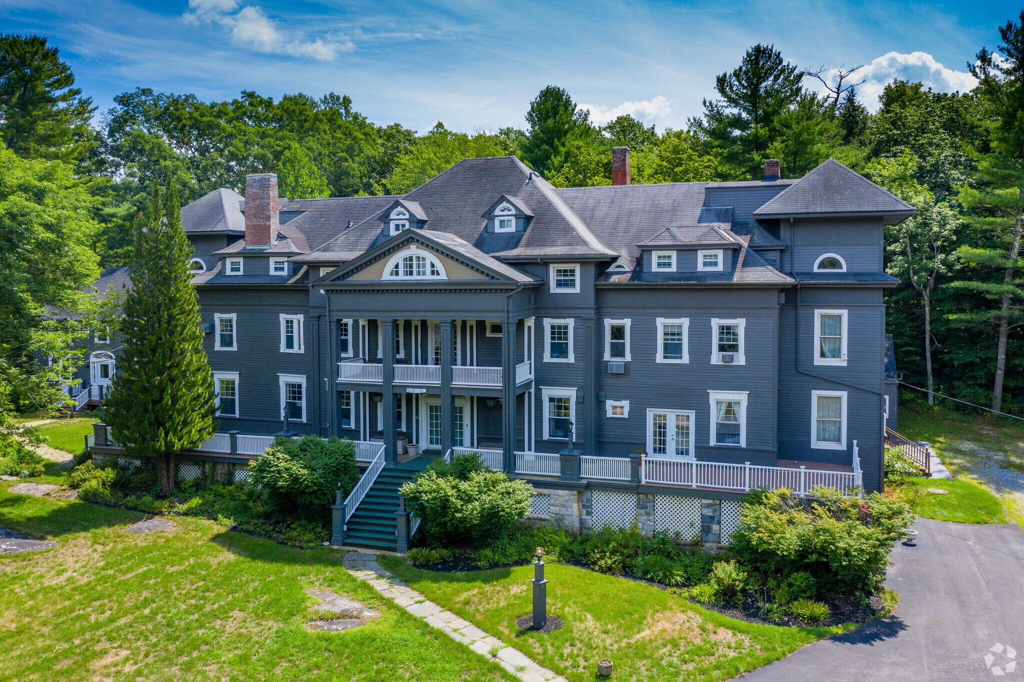 104-106 Sharon Rd, Lakeville, CT for sale Primary Photo- Image 1 of 13