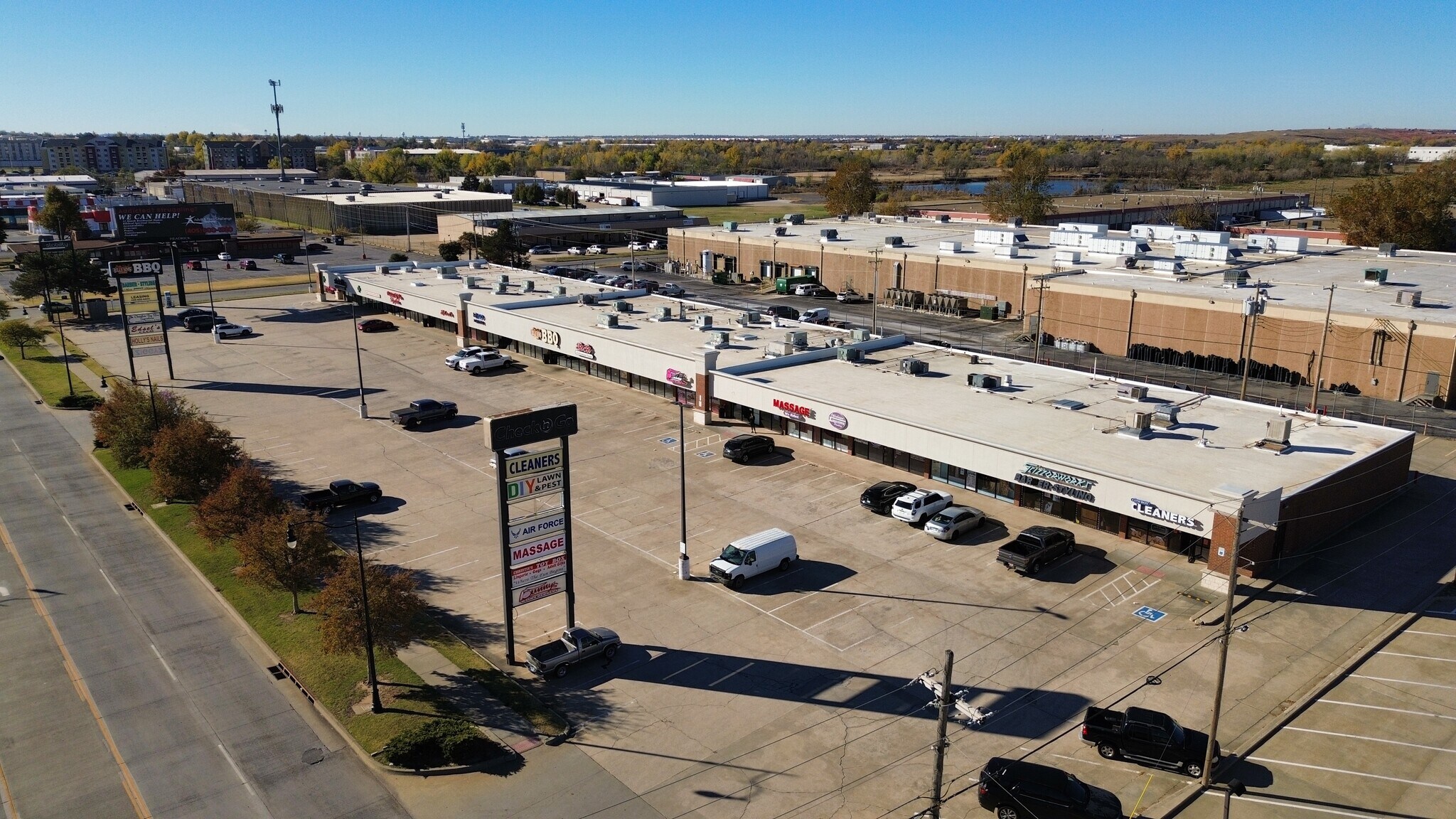 1011-1045 S Meridian Ave, Oklahoma City, OK for lease Primary Photo- Image 1 of 7