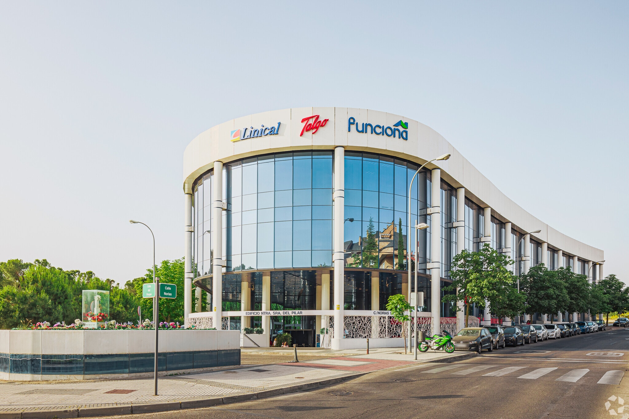 Office in Majadahonda, Madrid for lease Primary Photo- Image 1 of 3