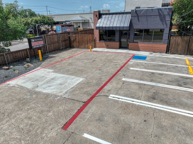 1717 N Garrett Ave, Dallas, TX for sale - Building Photo - Image 2 of 59