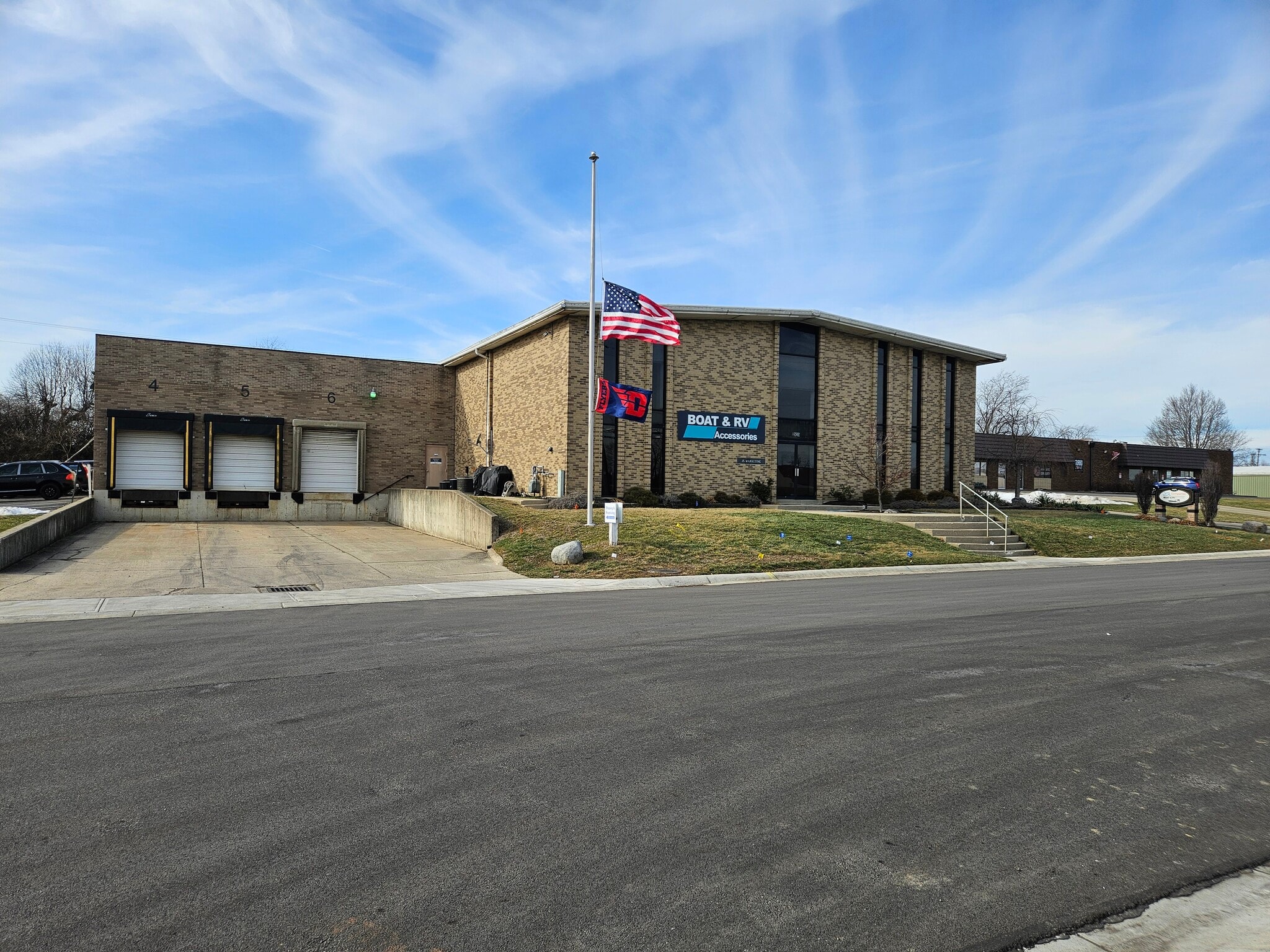 7975 S Suburban Rd, Dayton, OH for sale Building Photo- Image 1 of 9