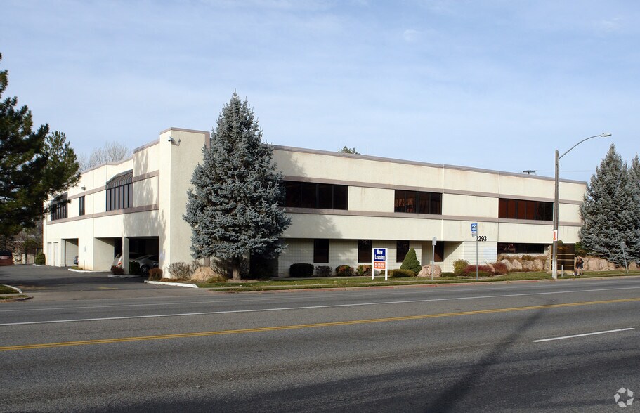 3293 Harrison Blvd, Ogden, UT à louer - Photo du bâtiment - Image 1 de 6