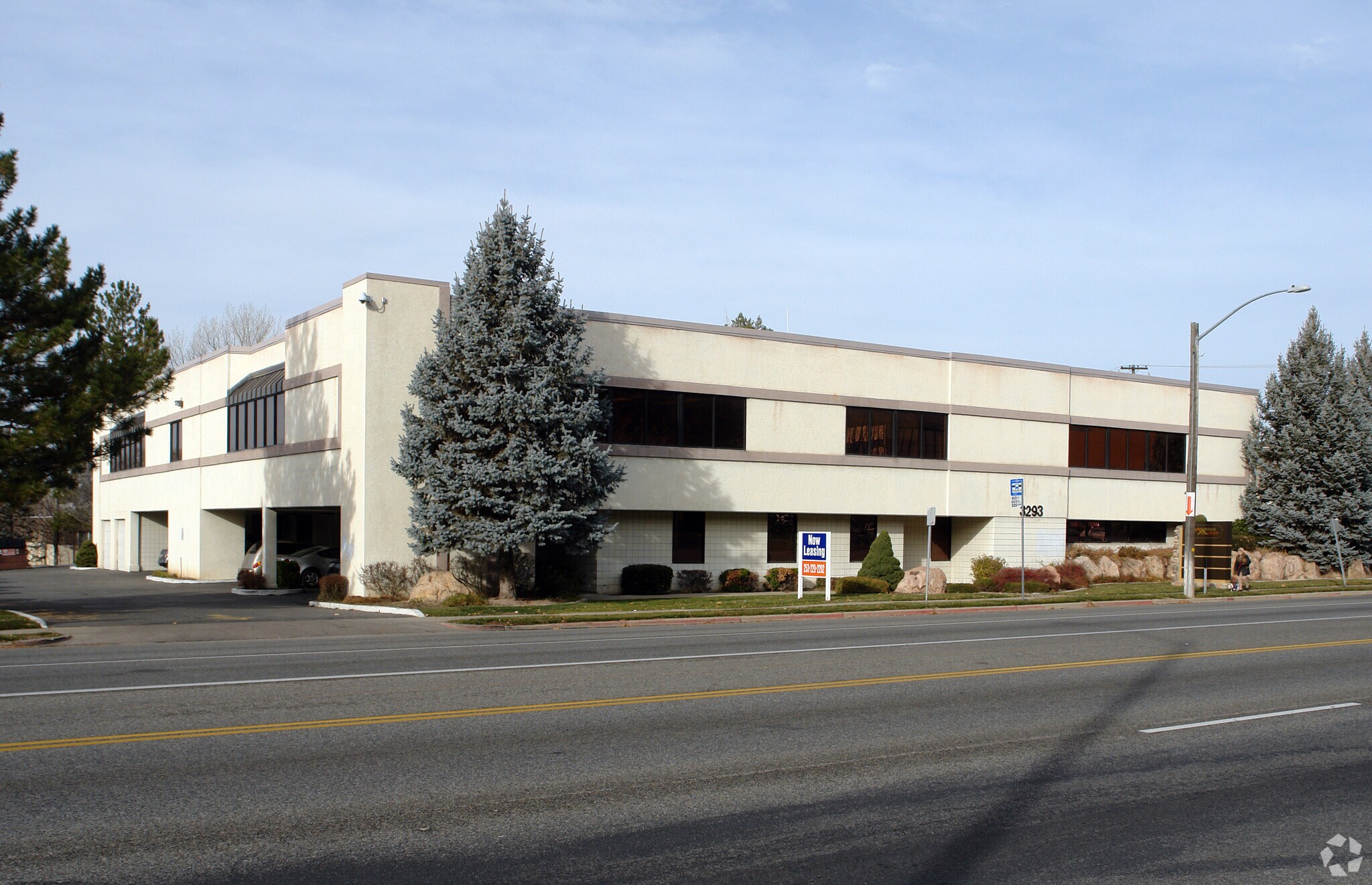 3293 Harrison Blvd, Ogden, UT à louer Photo du bâtiment- Image 1 de 7