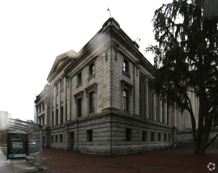 750 Hornby St, Vancouver, BC à louer - Photo du bâtiment - Image 3 de 9