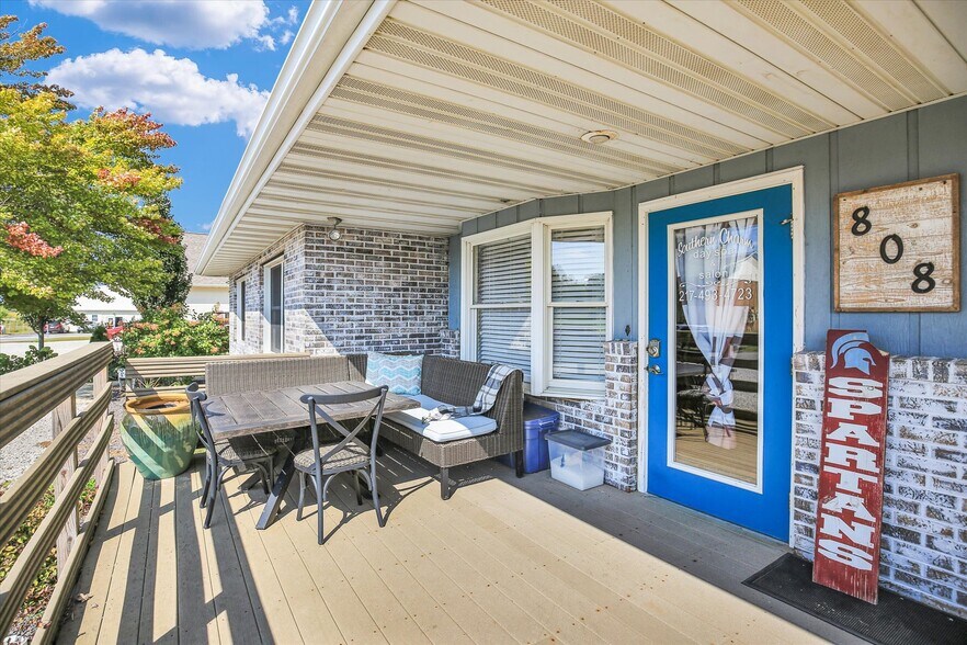 808 N 3rd St, Saint Joseph, IL à vendre - Photo du bâtiment - Image 2 de 45