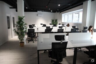 Calle Sófora, 15, Madrid, Madrid for lease Interior Photo- Image 2 of 18