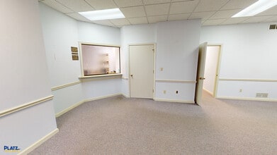 935 Trailwood Dr, Youngstown, OH à louer Photo intérieure- Image 1 de 6