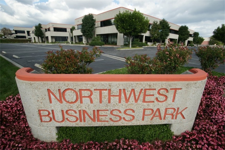 9580-9592 Topanga Canyon Blvd, Chatsworth, CA for lease - Other - Image 3 of 7