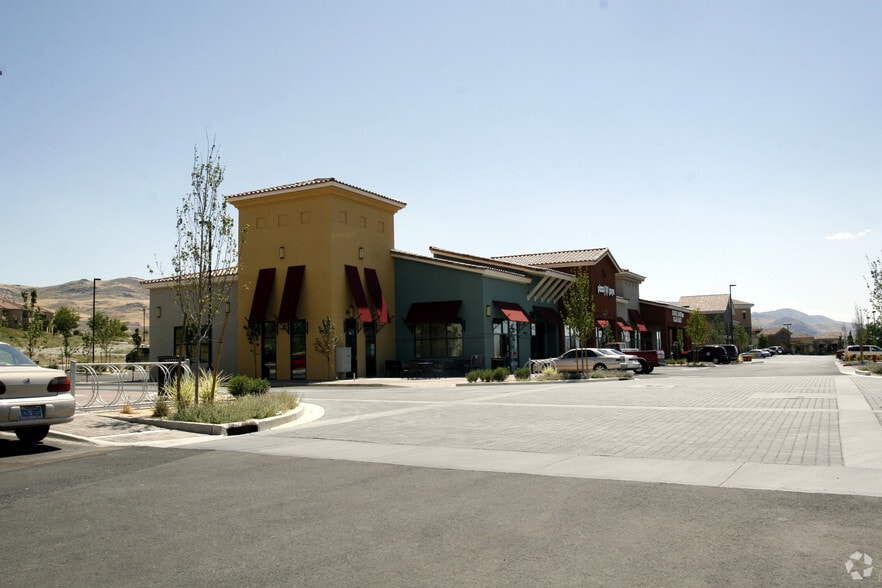 3080 Vista Blvd, Sparks, NV à louer - Photo du bâtiment - Image 2 de 7