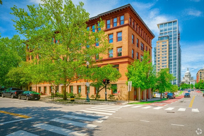 Plus de détails pour 56 Exchange Ter, Providence, RI - Bureau à louer