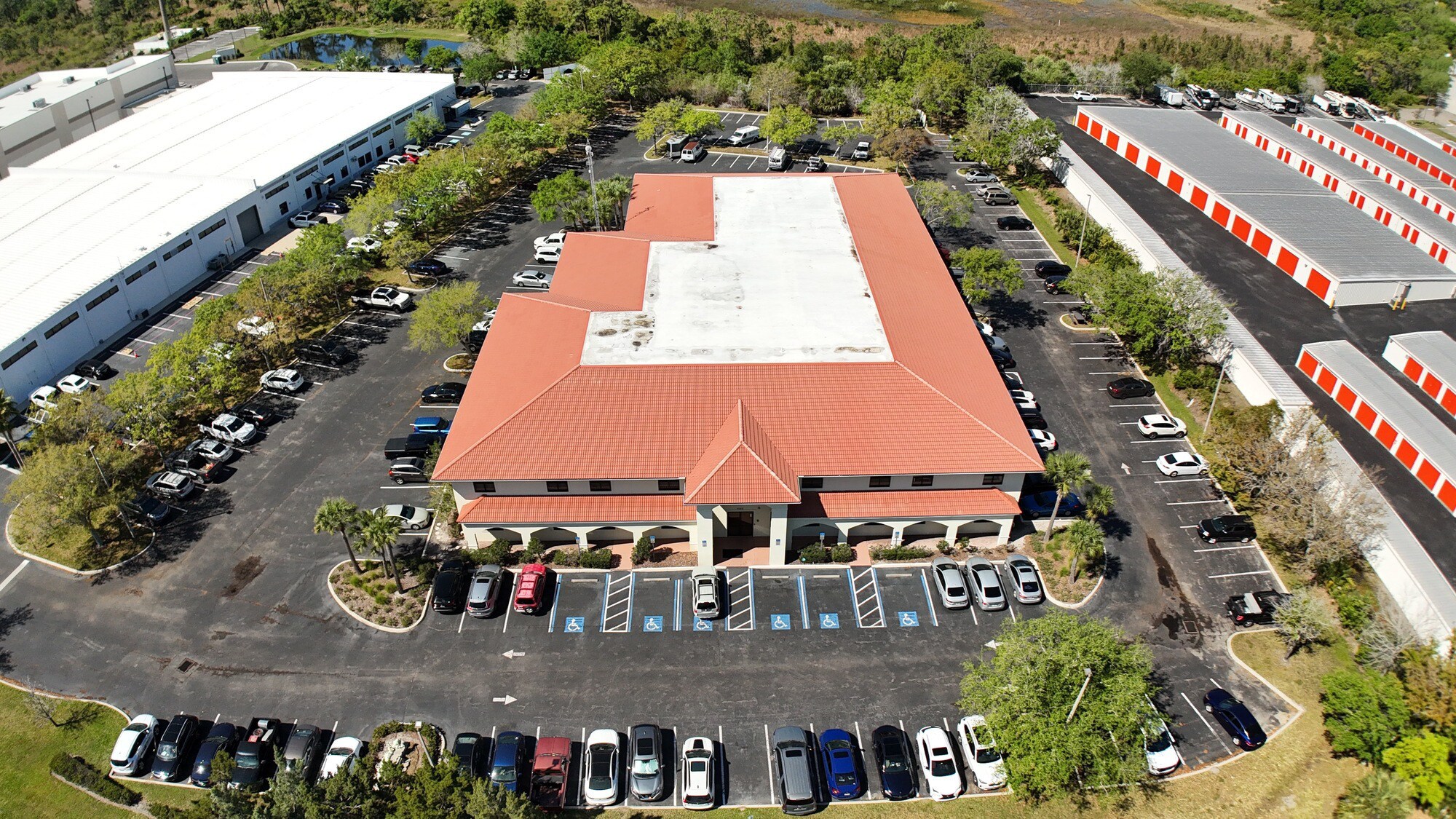 7020 Professional Pky E, Sarasota, FL à louer Photo principale- Image 1 de 13