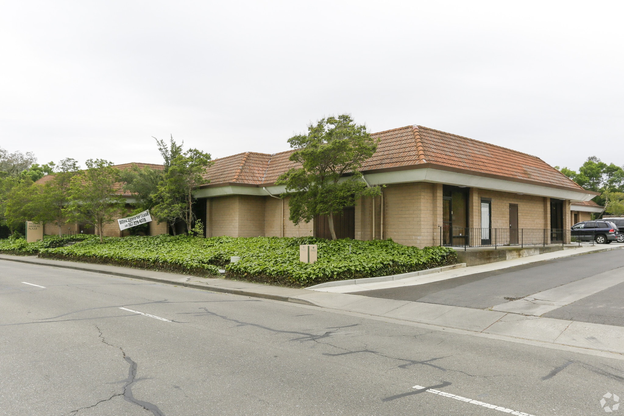 1525 Webster St, Fairfield, CA for lease Primary Photo- Image 1 of 5