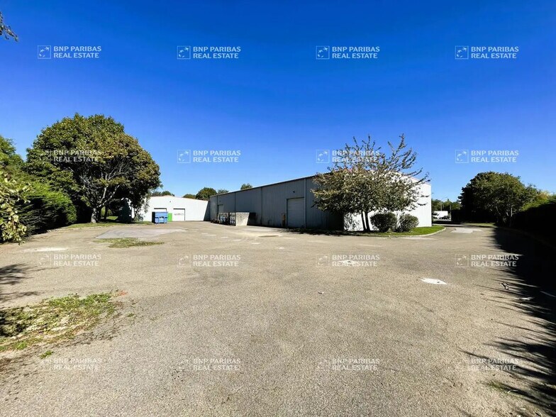 Flex dans Trappes à louer - Photo du bâtiment - Image 3 de 24