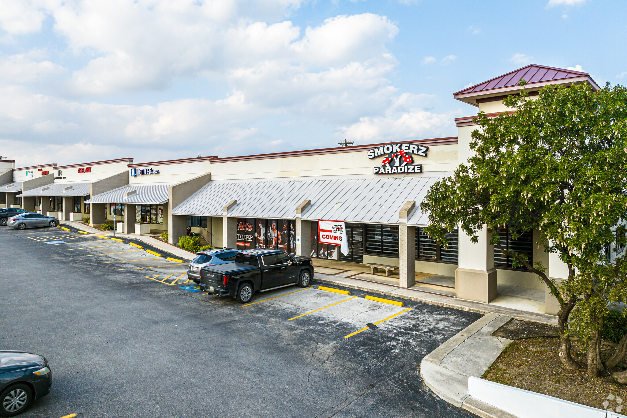 8121-8135 Callaghan Rd, San Antonio, TX à vendre Photo principale- Image 1 de 7
