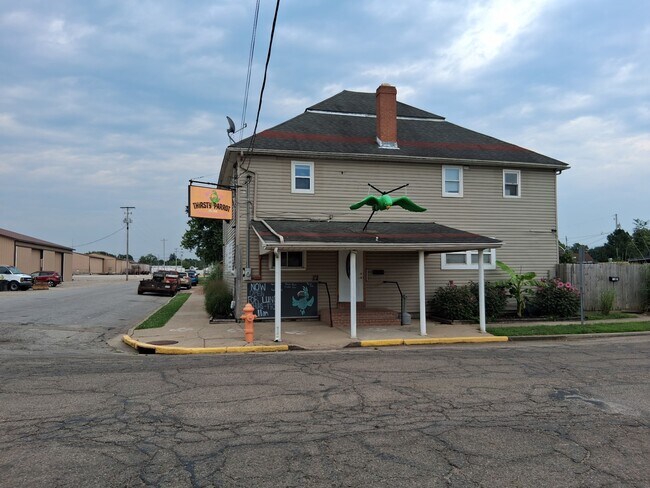 Plus de détails pour 706 S Washington St, Circleville, OH - Commerce de détail à vendre