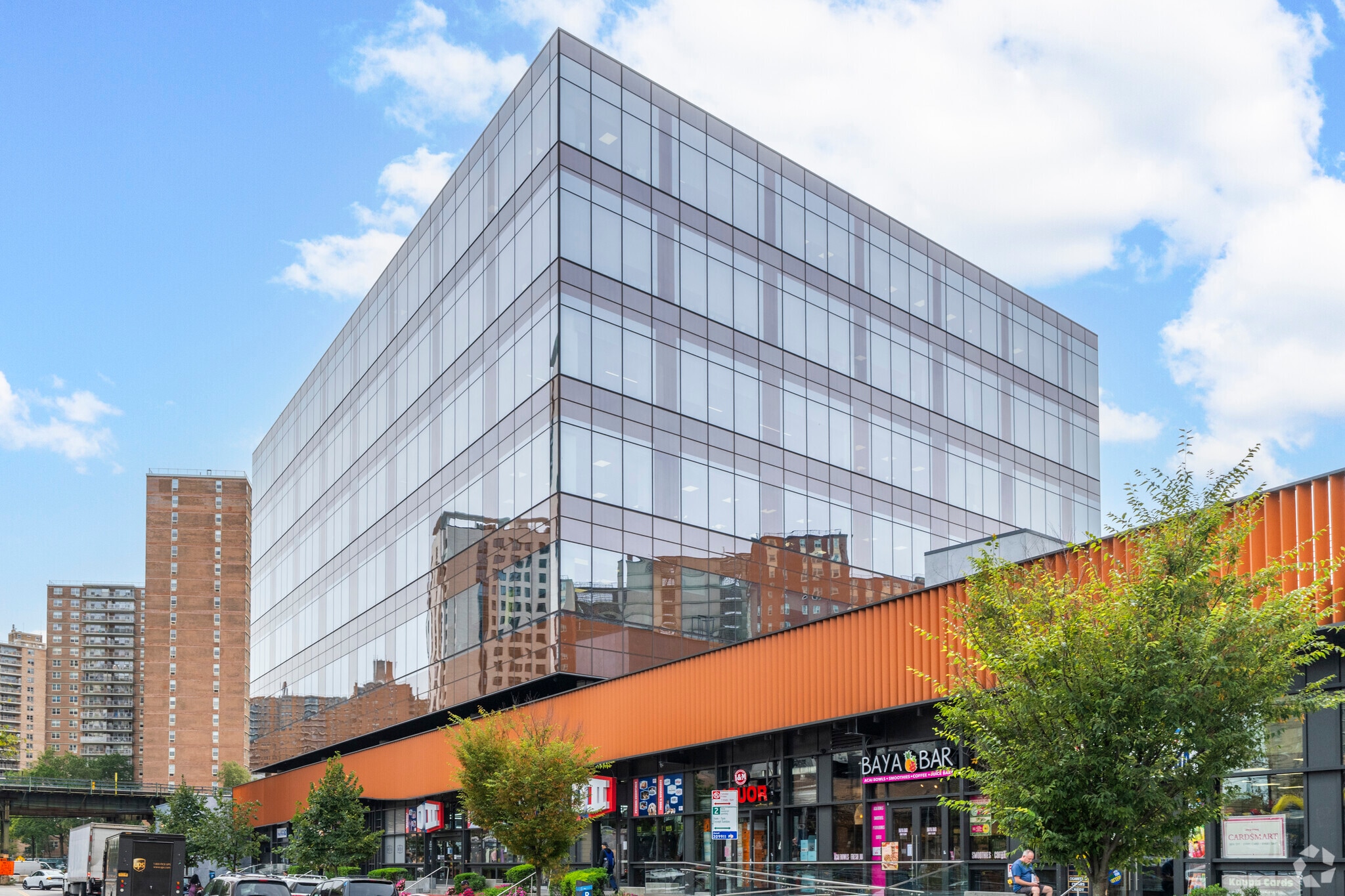 626 Sheepshead Bay Rd, Brooklyn, NY for lease Primary Photo- Image 1 of 6