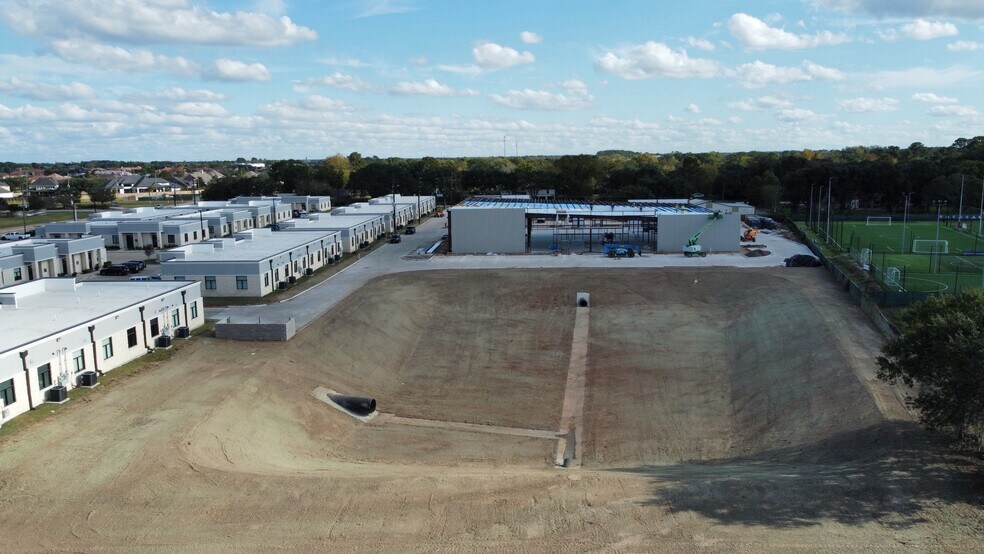 26717 Westheimer Pky, Katy, TX à vendre - Photo du bâtiment - Image 3 de 9