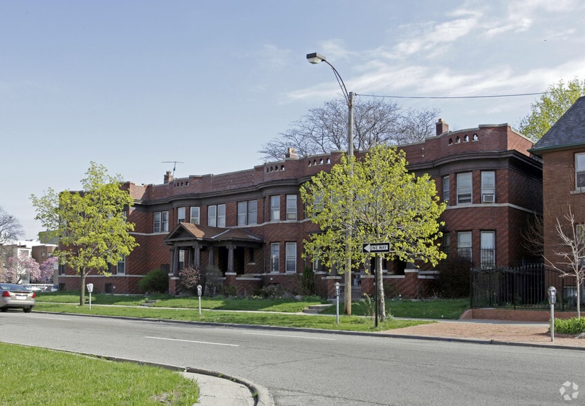 4742-4754 Anthony Wayne Dr, Detroit, MI à vendre - Photo principale - Image 1 de 31