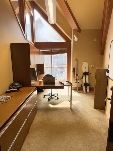 3001 Northstar Dr, Truckee, CA à louer - Photo intérieure - Image 3 de 3