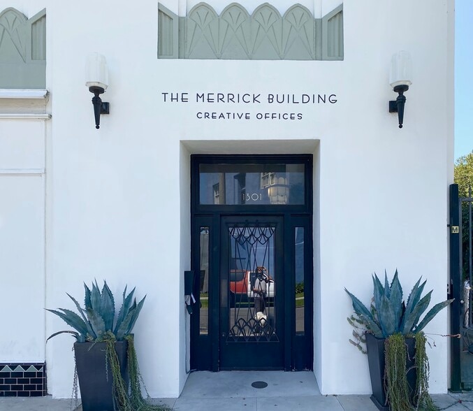 4859-4851 Fountain Ave, Los Angeles, CA for lease - Building Photo - Image 1 of 22