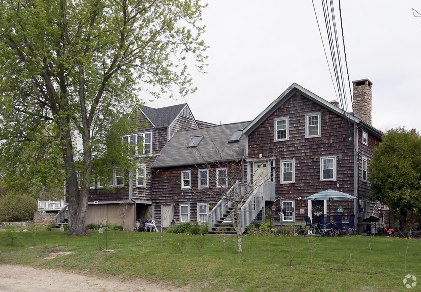 1801 Matunuck Schoolhouse Rd, South Kingstown, RI à vendre - Photo principale - Image 1 de 1