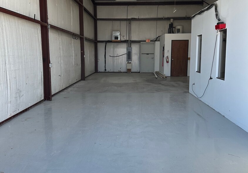 5850 Park Vista Cir, Keller, TX à louer - Photo du bâtiment - Image 2 de 3