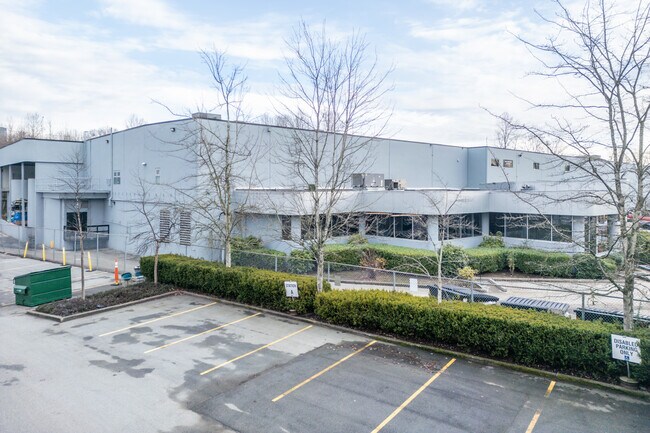 Plus de détails pour 8820 Northbrook Ct, Burnaby, BC - Industriel à louer