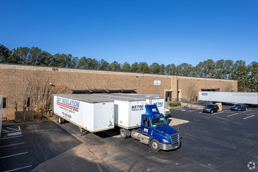 6675 Corners Industrial Ct, Peachtree Corners, GA for lease - Building Photo - Image 2 of 14