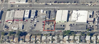 6243 Halbrent Ave, Van Nuys CA - Parc de stationnement couvert