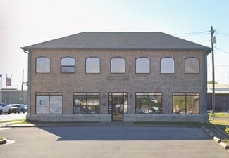 Plus de détails pour 223 S Lynn Riggs Blvd, Claremore, OK - Bureau à vendre