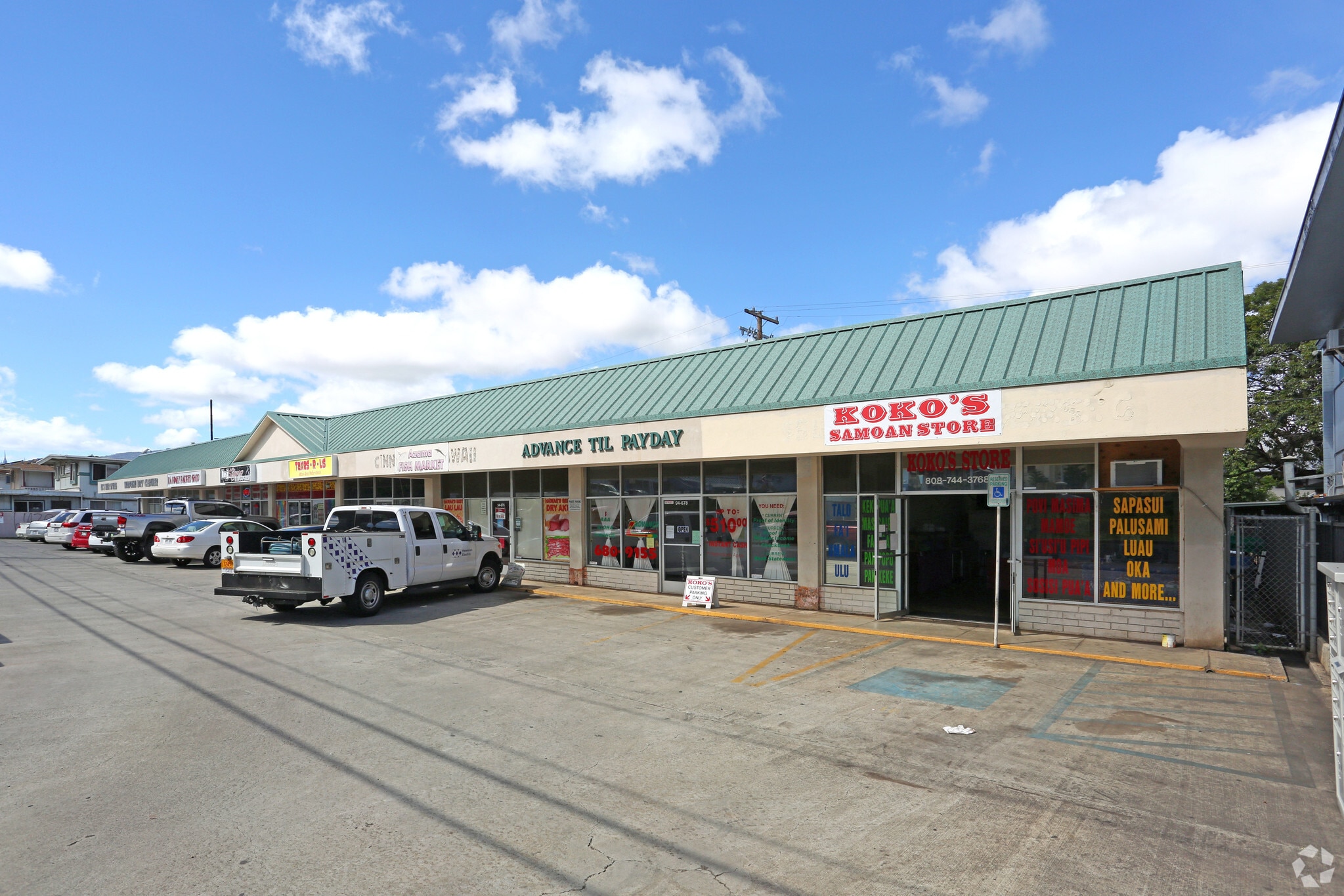94-668 Farrington Hwy, Waipahu, HI for lease Primary Photo- Image 1 of 6