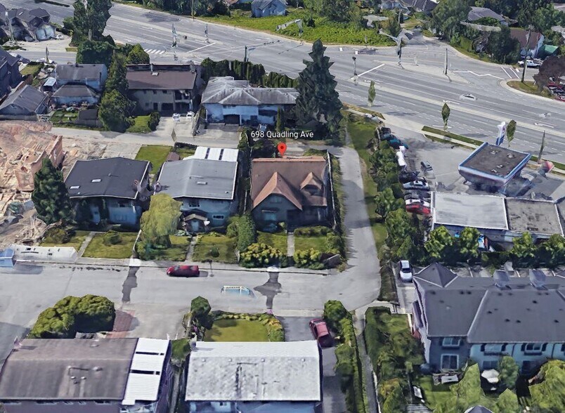 698 Quadling Ave, Coquitlam, BC à vendre - Photo du bâtiment - Image 2 de 14
