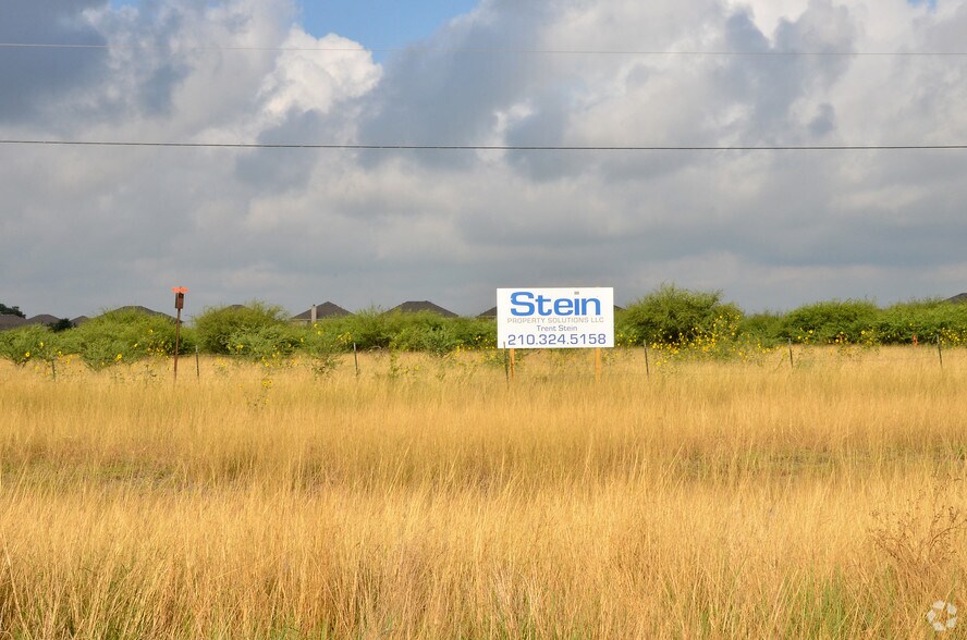 9085 E Tx-1604-loop Fwy, Converse, TX à vendre - Photo du bâtiment - Image 1 de 4