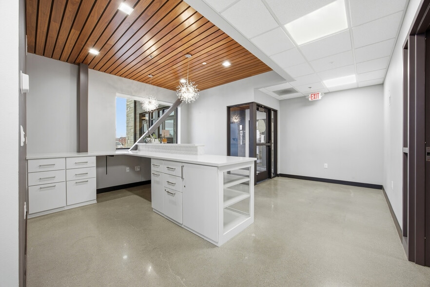 3220 4th St E, West Fargo, ND for lease - Building Photo - Image 3 of 16