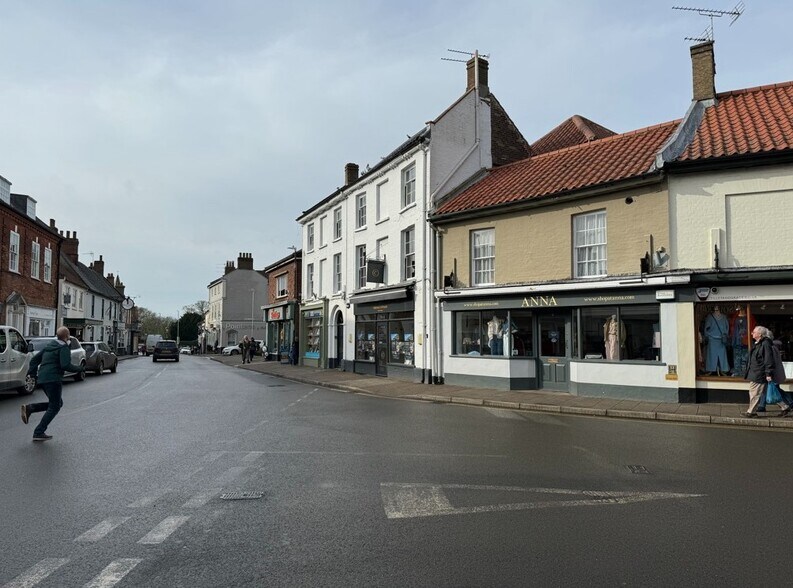 6-10 High St, Holt à vendre - Photo du bâtiment - Image 3 de 3