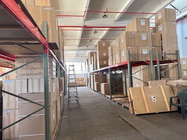 3111 Richmond Ter, Staten Island, NY à louer - Photo du bâtiment - Image 2 de 11