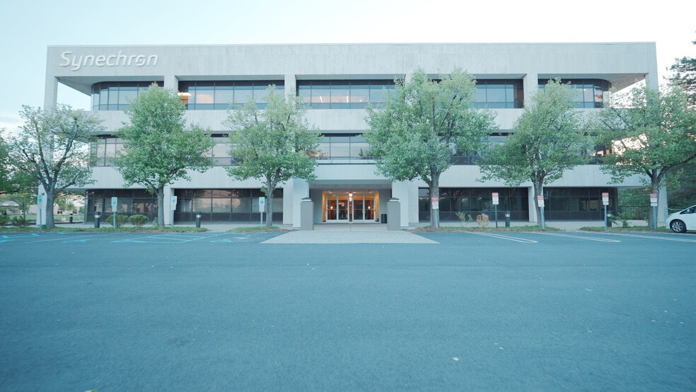 1 Corporate Pl S, Piscataway, NJ for lease - Building Photo - Image 2 of 4