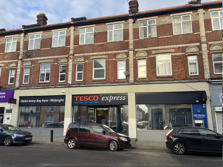 Tesco Convenience Store Portfolio portfolio of 7 properties for sale on LoopNet.ca - Primary Photo - Image 1 of 14