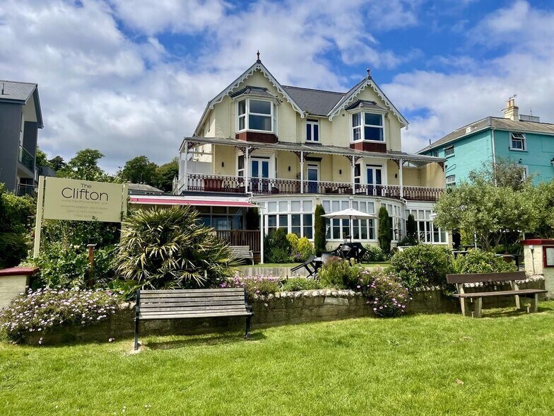 1 Queens Rd, Shanklin à vendre - Photo du bâtiment - Image 1 de 21