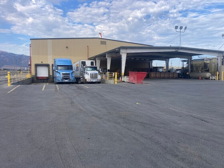 483 El Camino Real S, Salinas, CA à louer - Photo du bâtiment - Image 3 de 5