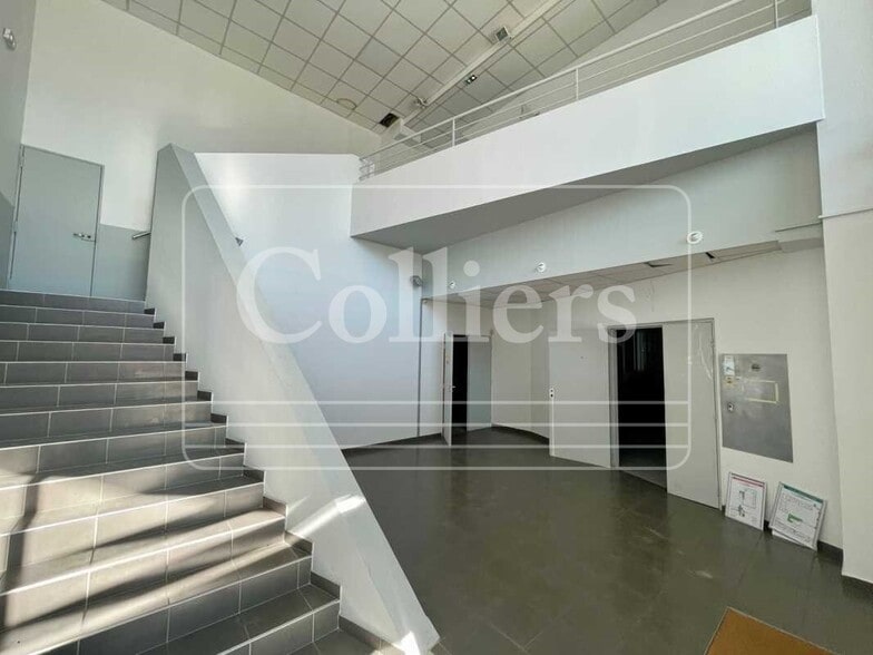 206 Bis Boulevard De Plombieres, Marseille à louer - Photo intérieure - Image 2 de 12