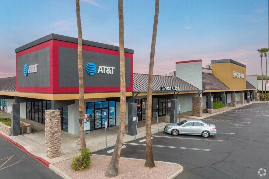 4255 W Thunderbird Rd, Phoenix, AZ à louer - Photo du bâtiment - Image 2 de 6