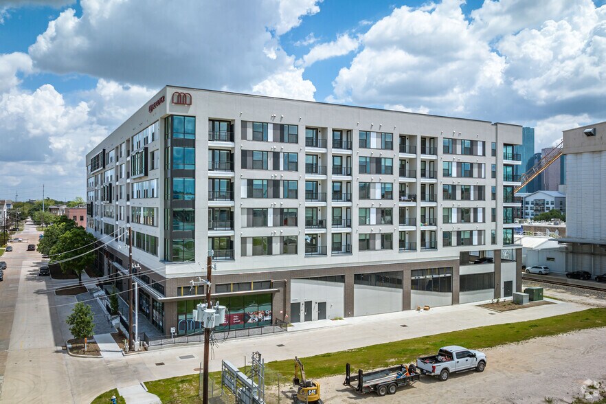2305 Summer St, Houston, TX à louer - Photo du bâtiment - Image 1 de 5