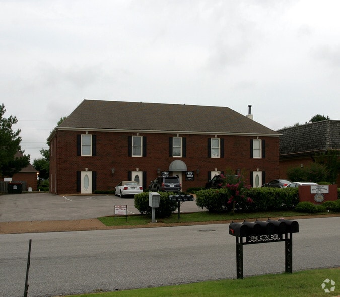 779 Walnut Knoll Ln, Cordova, TN for sale - Building Photo - Image 2 of 9