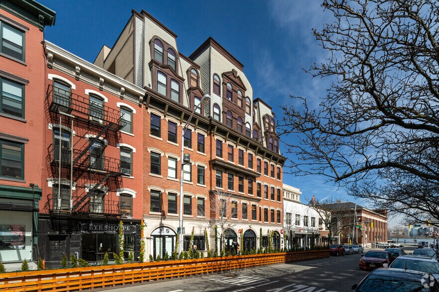 36-42-42 Newark St, Hoboken, NJ à louer - Photo du bâtiment - Image 2 de 40